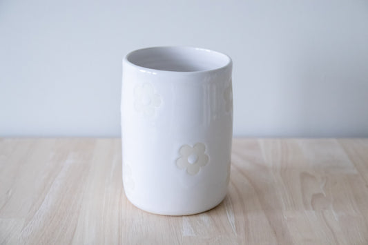 White Daisy Vase 2